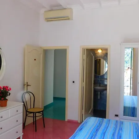 לינה וארוחת בוקר Villaverde