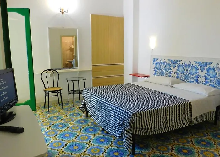 维拉韦尔德酒店